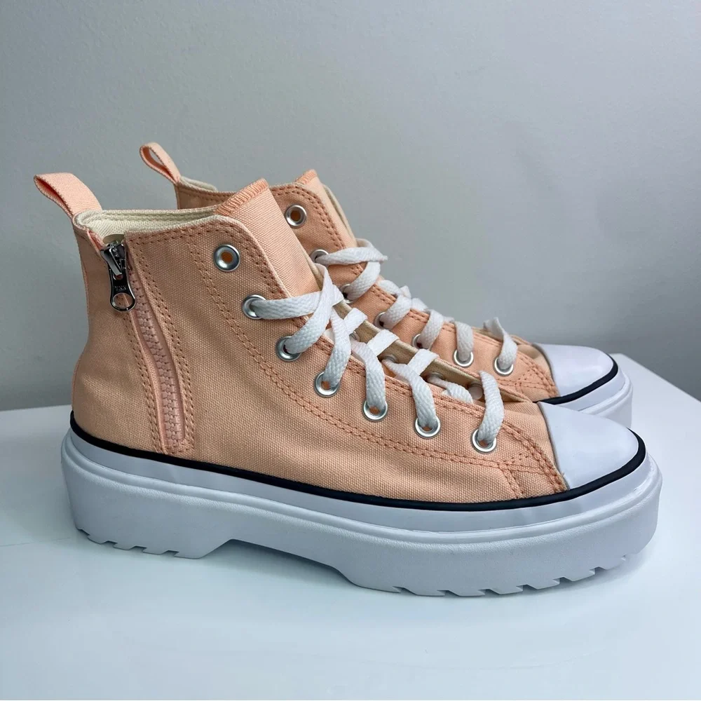 Converse Chuck Taylor Lugged Lift High Tops In Cheeky Coral Youth Size 6